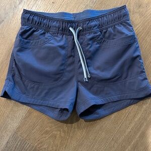 REI girls shorts size M (10-12)